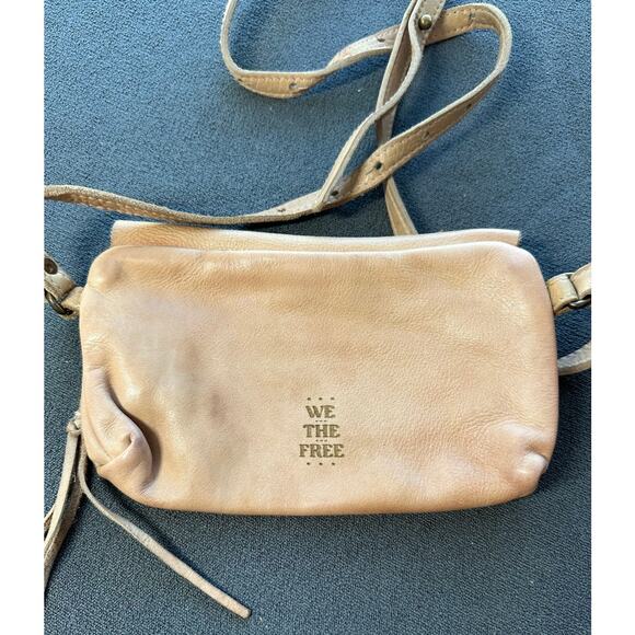 👜 We The Free Mini Rider Crossbody – Light Tan Leather Vibes 👜 - Picture 1 of 4